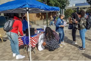 College volunteers